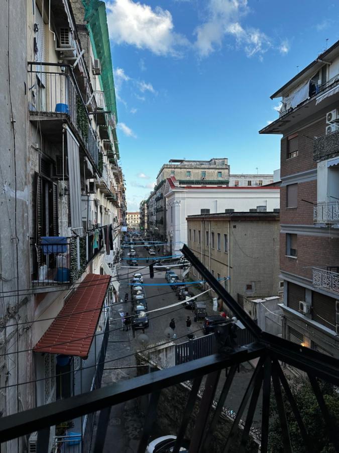 La Casa Di Ale 69 Apartment Napoli Bagian luar foto