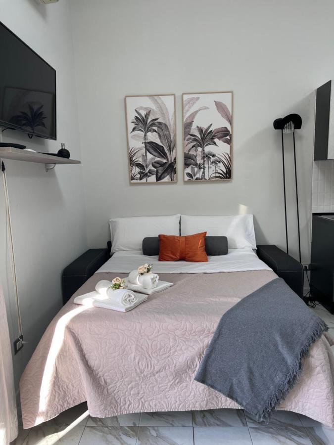 La Casa Di Ale 69 Apartment Napoli Bagian luar foto