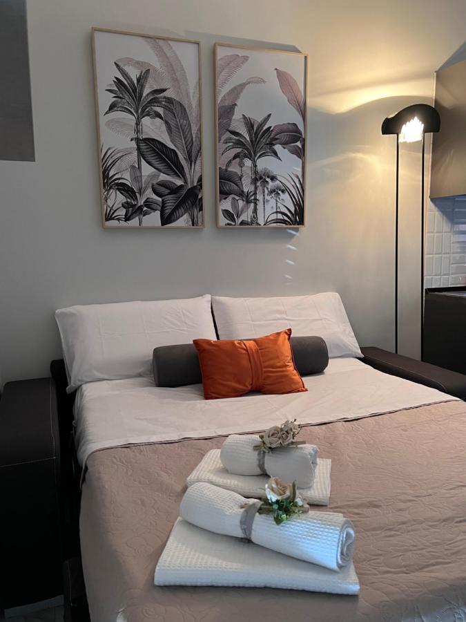 La Casa Di Ale 69 Apartment Napoli Bagian luar foto