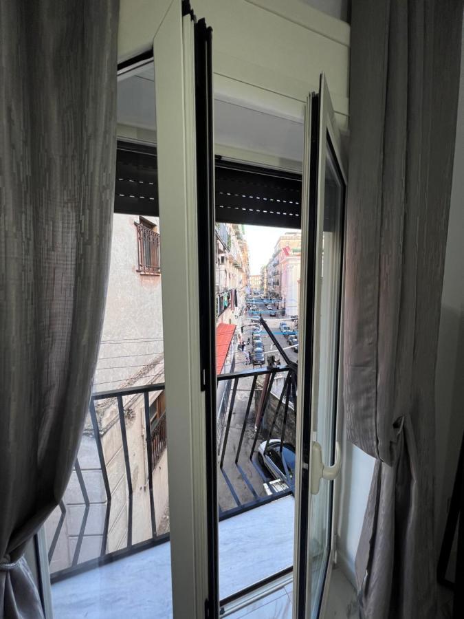 La Casa Di Ale 69 Apartment Napoli Bagian luar foto